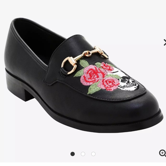 Roses & Skull Embroidered Loafer sz 11 - Picture 1 of 6